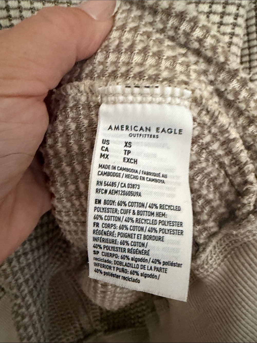American Eagle Outfitters Light Cream Waffle V-Neck Sweater - Picture 3 of 6